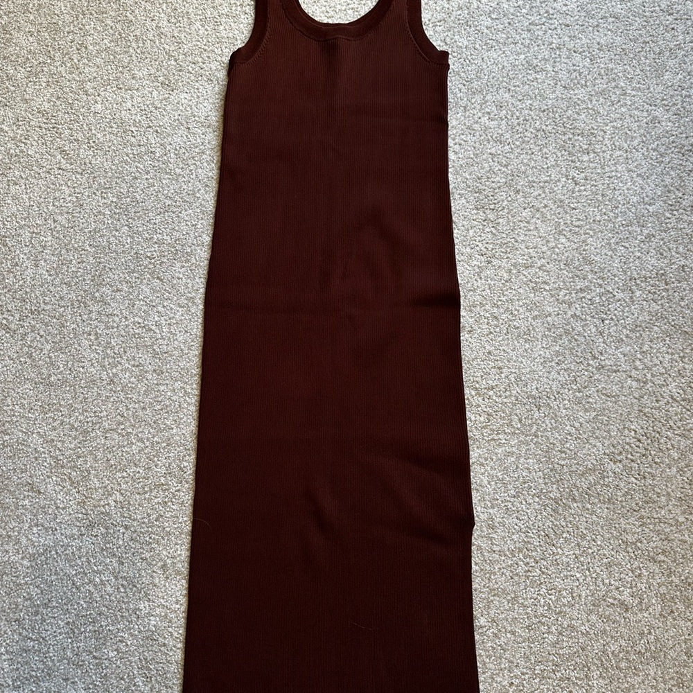 Ribbed Sleeveless Brown Dress